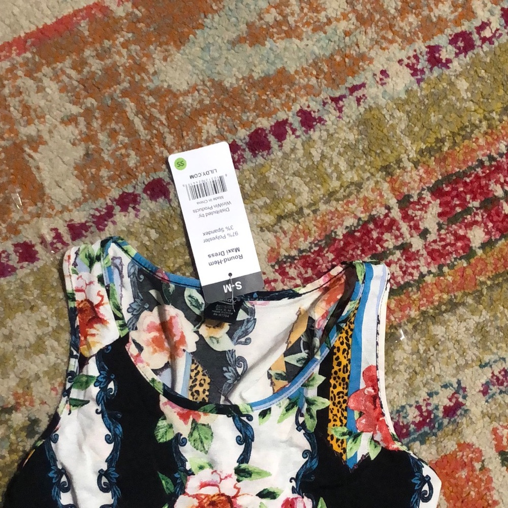 round hem maxi dress - Picture 4 of 4